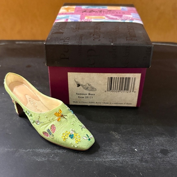 Just The Right Shoe Shoes - Just The Right Shoe Green Embroidered Heels